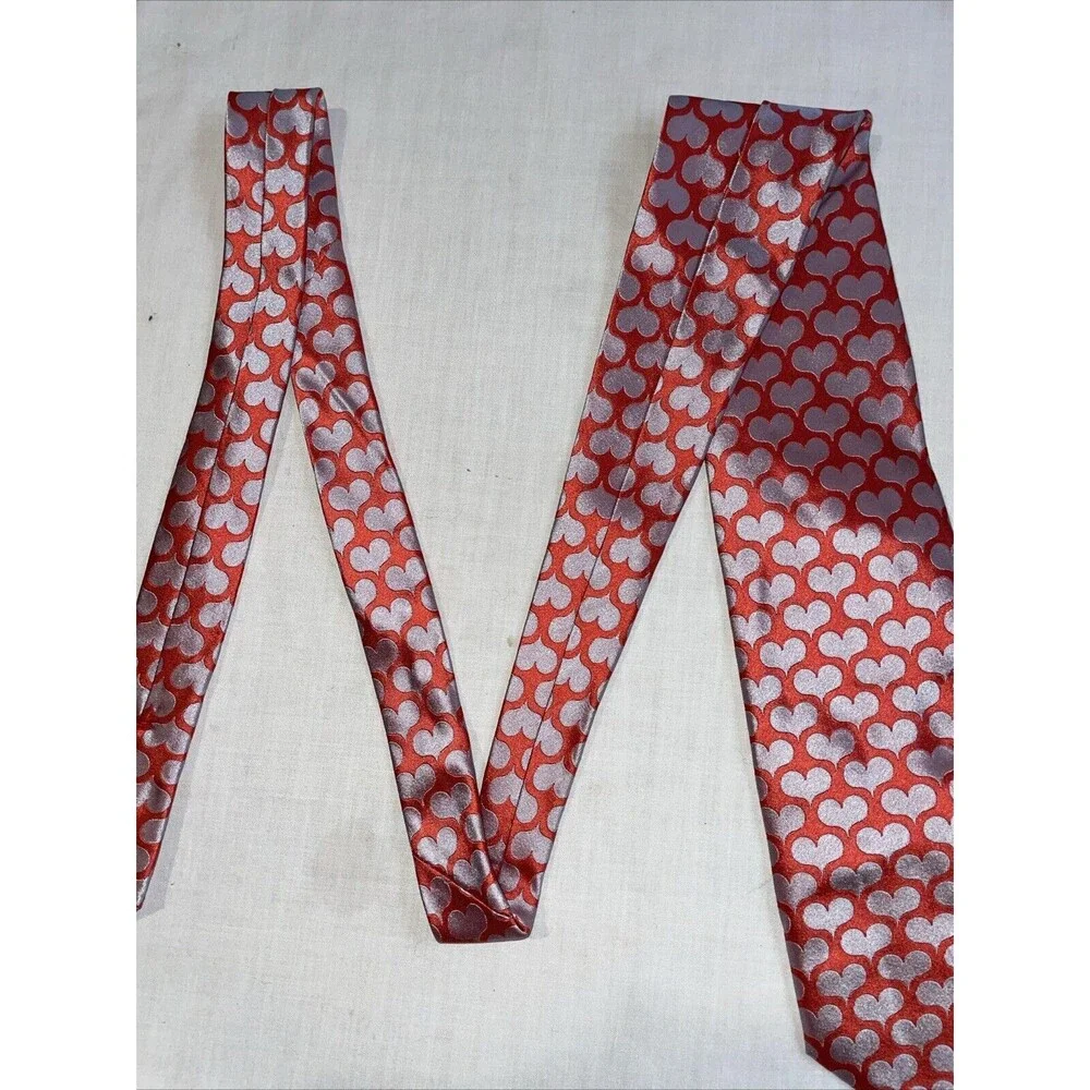 Desantis Collection Men’s Dress Tie Size 58” Pink Hearts Business Formal City